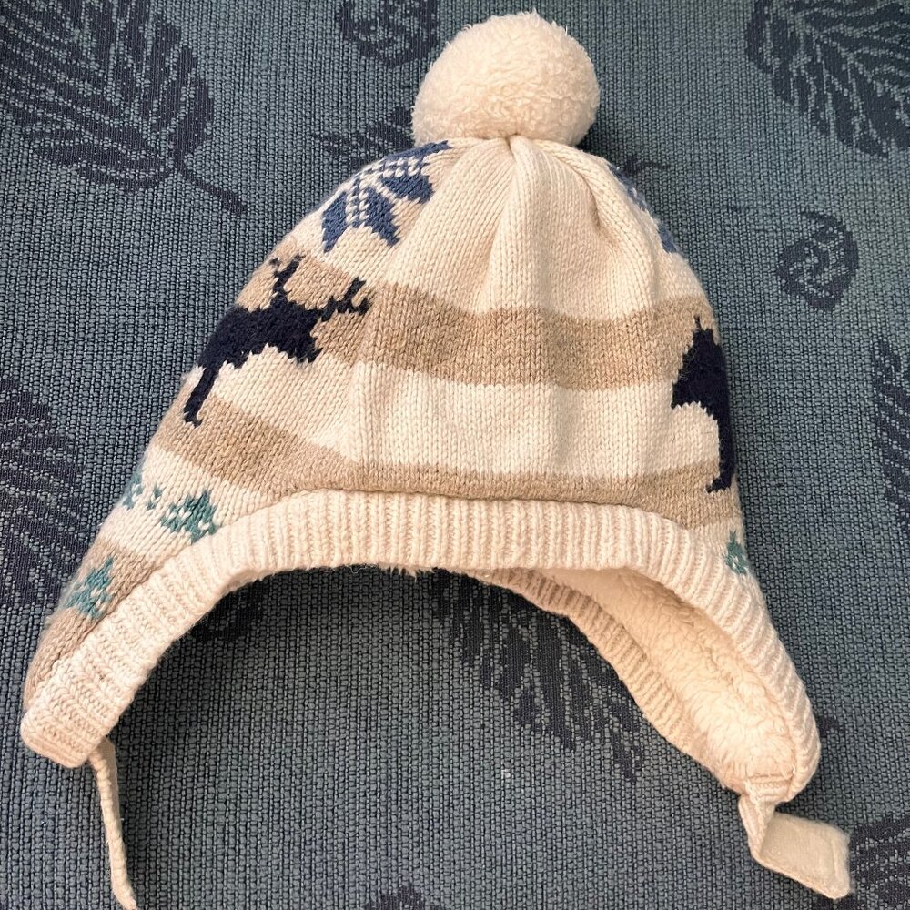 BabyGap Warm Winter Knit  Bobble Hat with fleece 12-18 months.